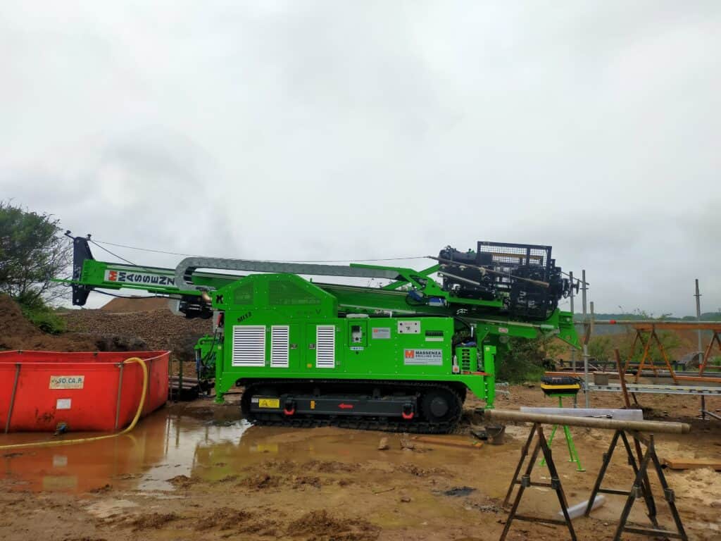 2668_Mi12 foreuse Massenza drilling rigs chantier France